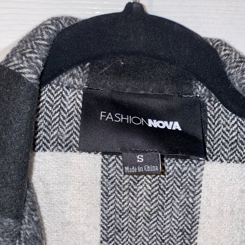 Black and white plaid jacket - Picture 4 of 4